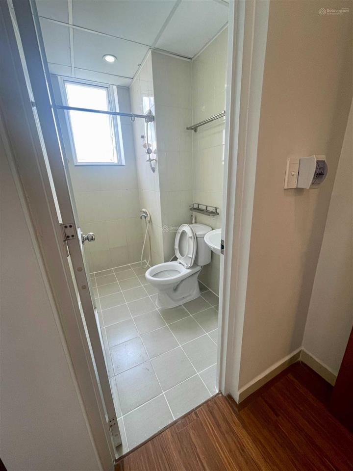 Bán căn hộ chung cư thủ thiêm sky. 2pn 2wc. giá 4.9ty , sổ hồng sang tên, full nội thất