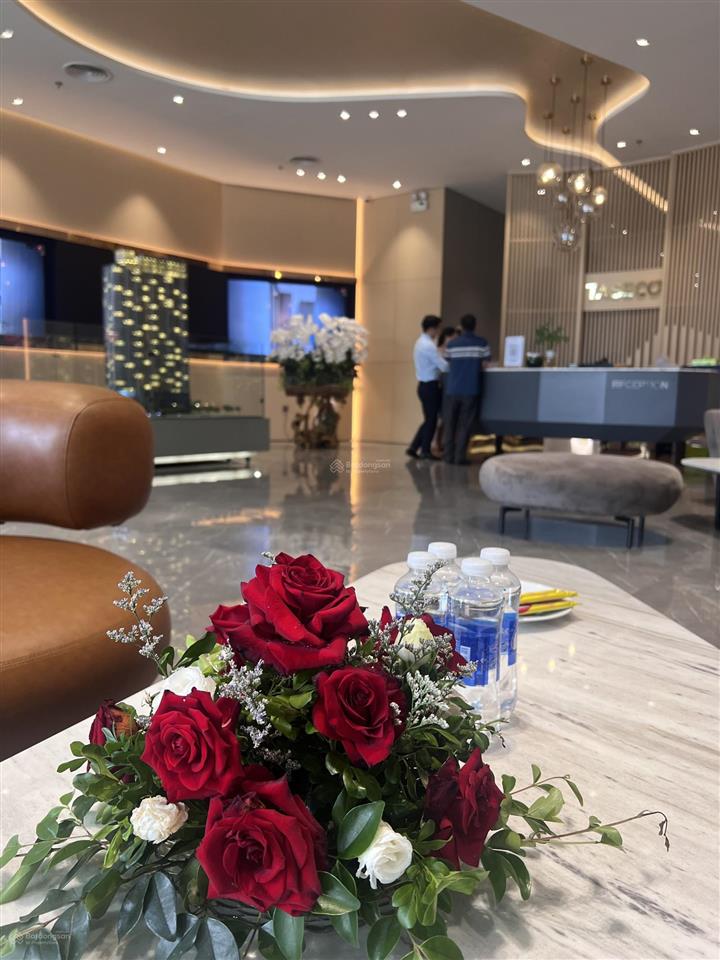 Giá bán trực tiếp từ cđt taseco  long biên central căn 2pn