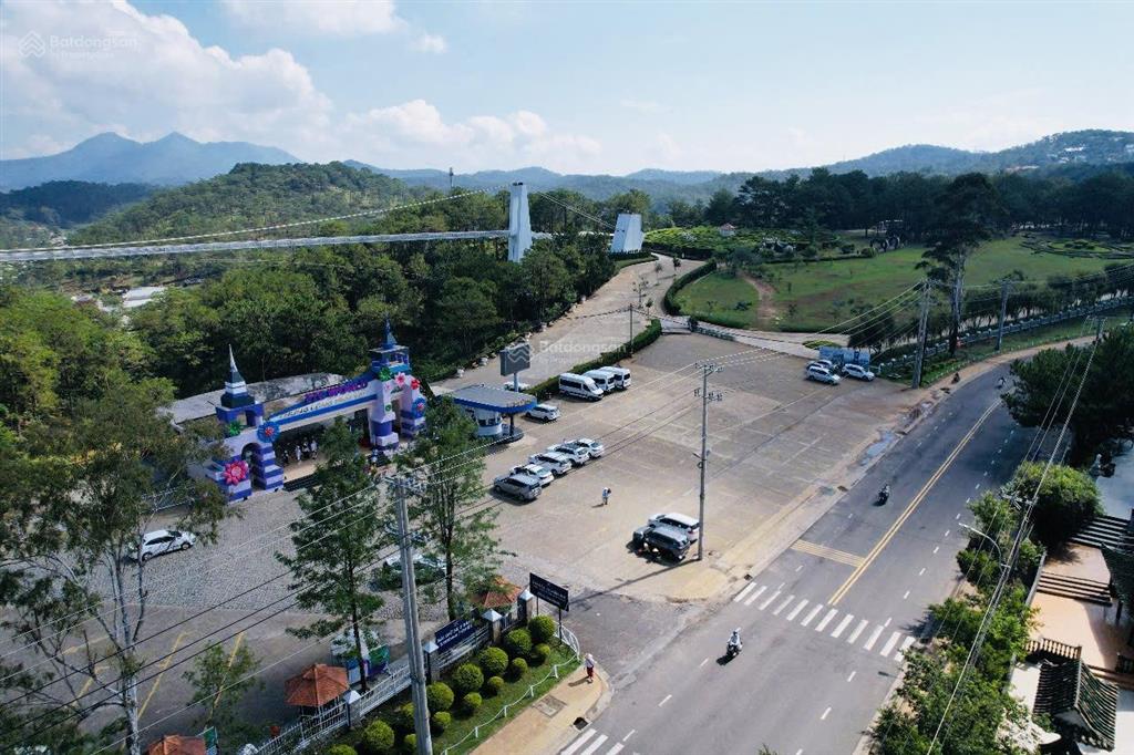 Bán nhanh đất 2 mặt tiền đầu đường ngô tất tố, gần thung lũng tình yêu đà lạt 393m2 chỉ 23.5 tỷ tl