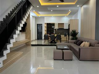Bán nhà 3 tầng mới 100% siêu xinh tại dương thị xuân quý đường lớn 11.5m , sát góc cạnh win+