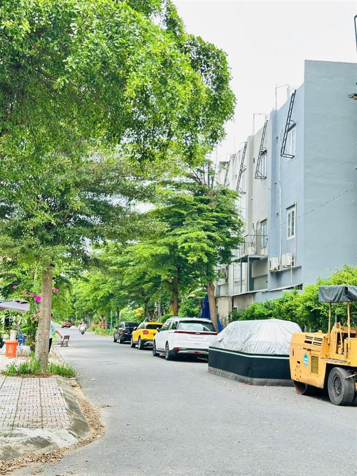 Bán đất sổ đỏ khu dân cư 1181 lê văn lương, phước kiển, nhà bè. lô c hướng tây. 5x16. giá 6 tỷ