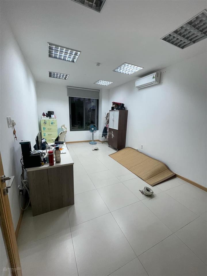 Tòa nhà văn phòng làng đại học khu a, dt đất 255m2. 1 trệt 3 lầu. dt sàn 750m2. thang máy. 60tr/th