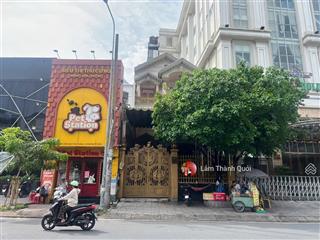 Bán nhà mt 371 tân sơn nhì, 8x33m, 1 hầm, 2 lầu, st, 7pn, nhà đẹp, 58 tỷ