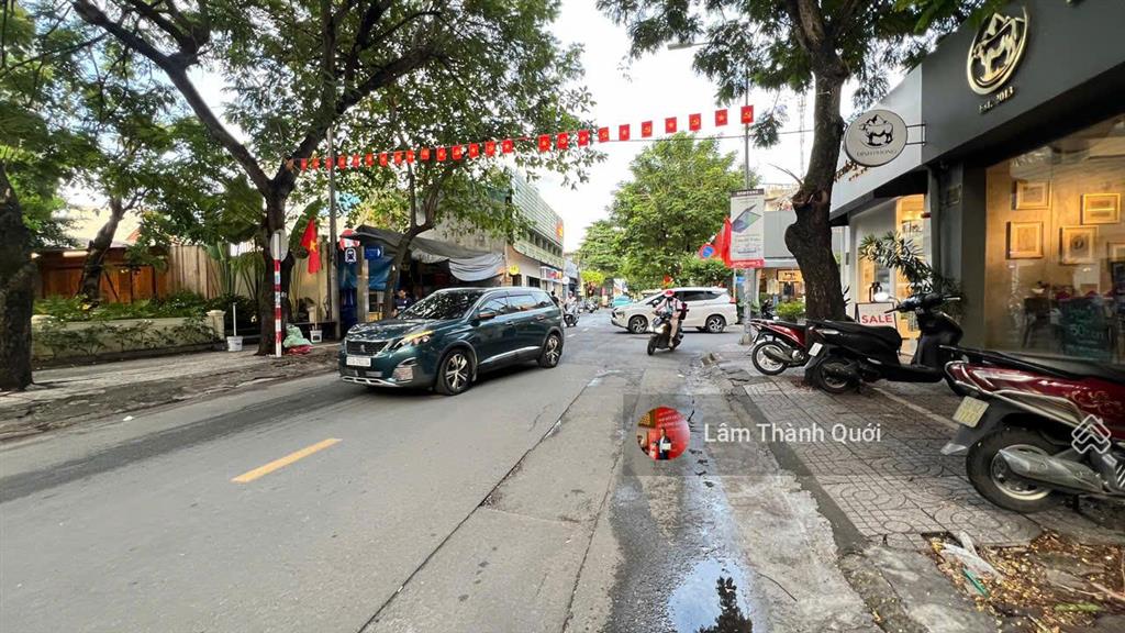 Bán nhà mt 93 xuân thuỷ, 20x45m, 896m2, 2 lầu, st, vị trí siêu hiếm, 402 tỷ