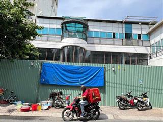 Bán nhà mt 4 trần quang diệu, 20x20, 2 lầu, st, gần lê văn sỹ, 220 tỷ