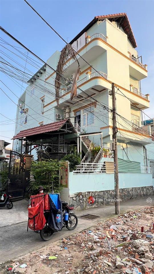 Bán nhà 42/3 lã xuân oai, 12x26, 3 lầu, có thang máy, 3 mặt tiền, đang cho thuê 100tr/t, 26 tỷ