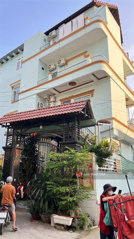 Bán nhà 42/3 lã xuân oai, 12x26, 3 lầu, có thang máy, 3 mặt tiền, đang cho thuê 100tr/t, 26 tỷ