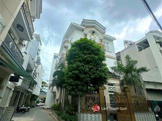 Bán nhà đường số 15, gần eon mall tân phú, 7.5x14, 3 lầu, 5pn, 5wc, góc 2mt nhà đẹp, 11.7 tỷ