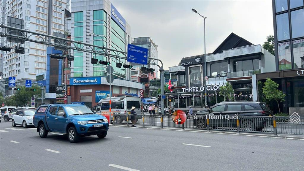 Bán nhà 2mt 79  81 nguyễn văn trỗi, 17x20, 329m2, 1 lầu, góc 2 mt đường, 350 tỷ