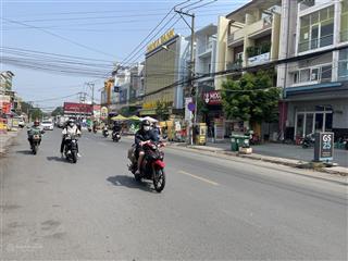 Chính chủ cần bán nhà 1 trệt 2 lầu kdc phú gia 2 ngay trường đại học nguyễn khuyến giá chỉ 5,9 tỷ