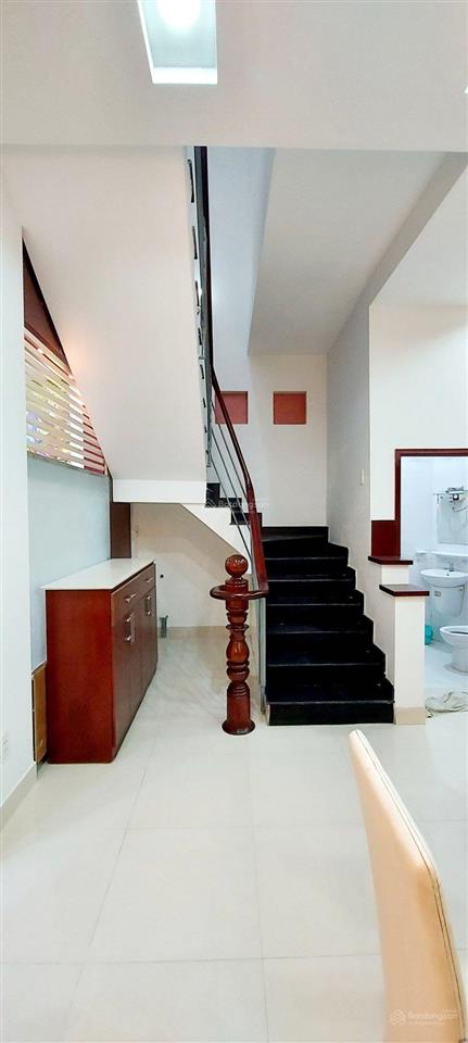 Chỉ chuyển đổi căn nhà lớn hơn. cần bán lại, nhà 1 trệt 1 lầu linh trung dt 64 m2