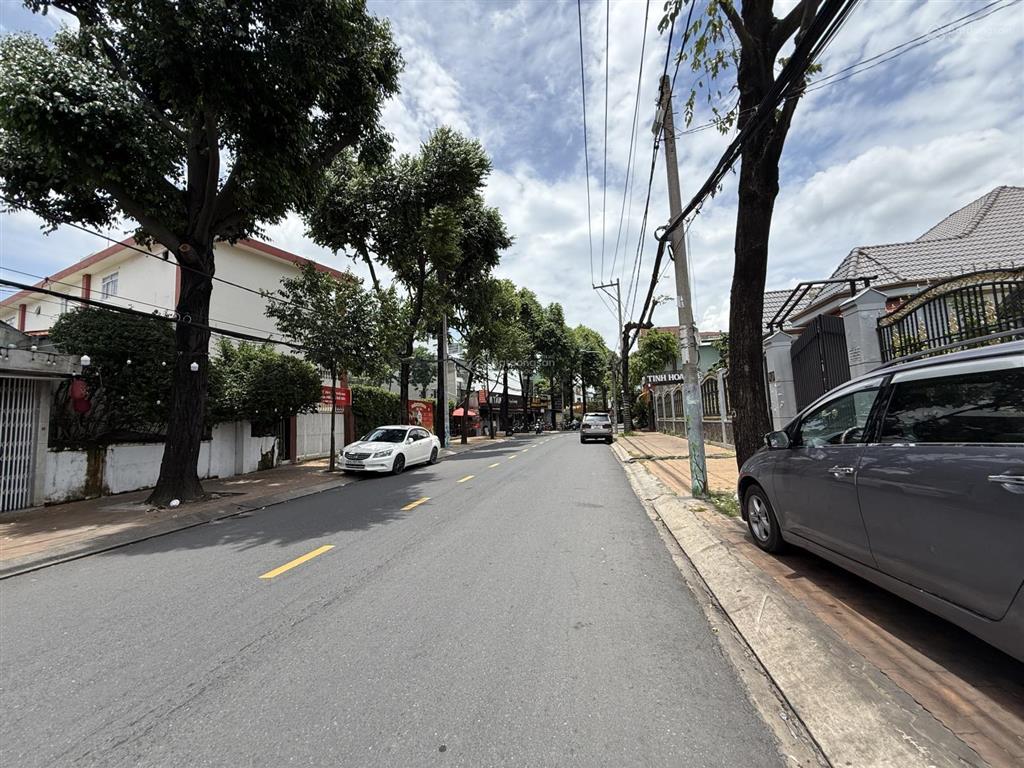 Hàng cực hiếm, đất 100m2... hẻm ô tô đường số 6 phường linh chiểu thủ đức, ac quan tâm  sớm