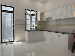 Chủ cần bán gấp căn nhà 2 tầng hẻm đường số 9 phường linh trung ,,, nhà đẹp giá tốt nhất khu vực