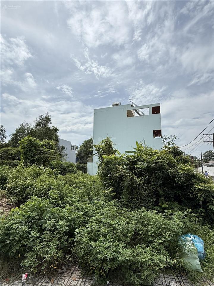 Bán gấp 80 m2 đất mặt tiền đường long thuận, quận 9 giá cực tốt, view 2 mặt tiền