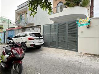 Căn nhà 3 lầu siêu đẹp ngay trung tâm phưởng linh chiểu tp thủ đức