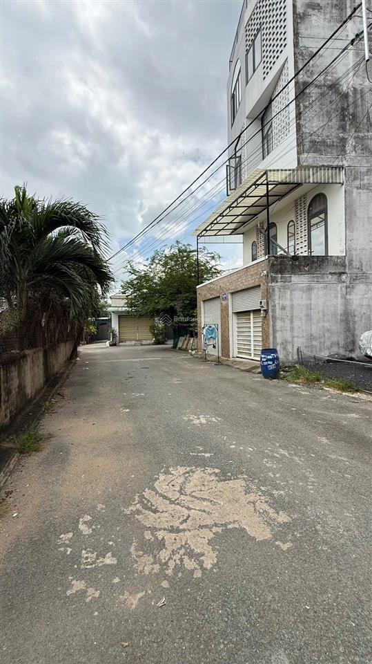 Bán lô đất 100 m2 ,, phường long trường tp thủ đức ,