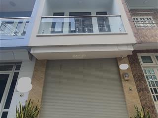 4.5x12m, 4 lầu, hđ thuê 30tr, nhà hxh 6m hoa sứ, gần coopmart rạch miễu, bán 16.5 tỷ