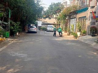 Nhà khu hưng phú, đường nhựa đối diện khu giga mall