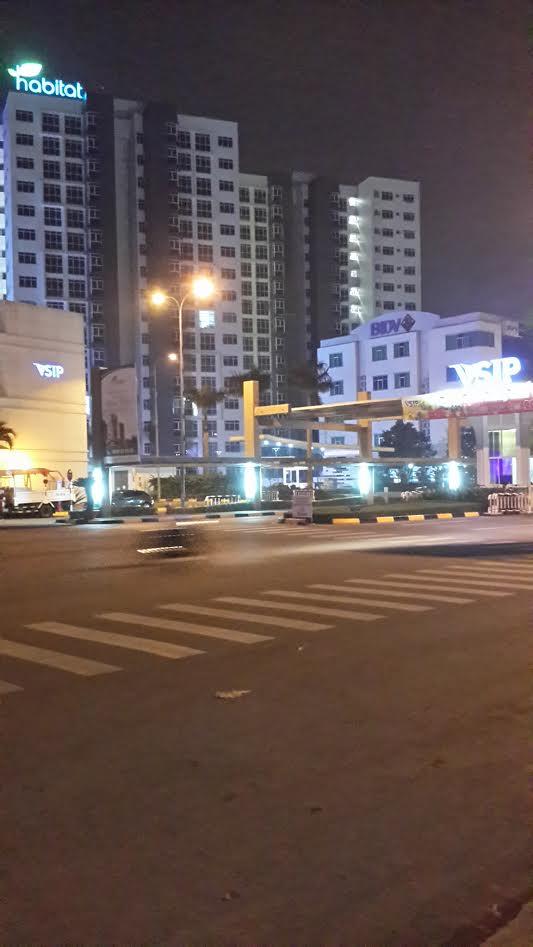 Văn phòng cho thuê vsip 1  giá cạnh tranh chỉ 7 triệu/tháng.  0908 488 ***