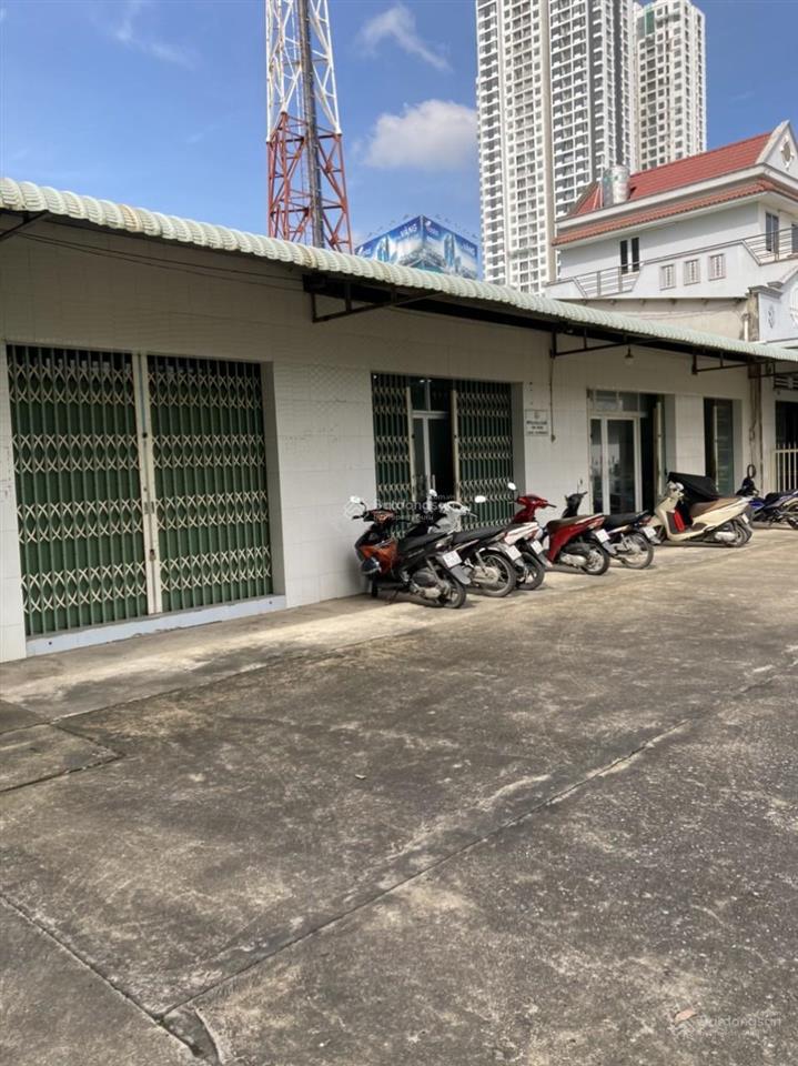 Văn phòng cho thuê vsip 1  giá cạnh tranh chỉ 7 triệu/tháng.  0908 488 ***