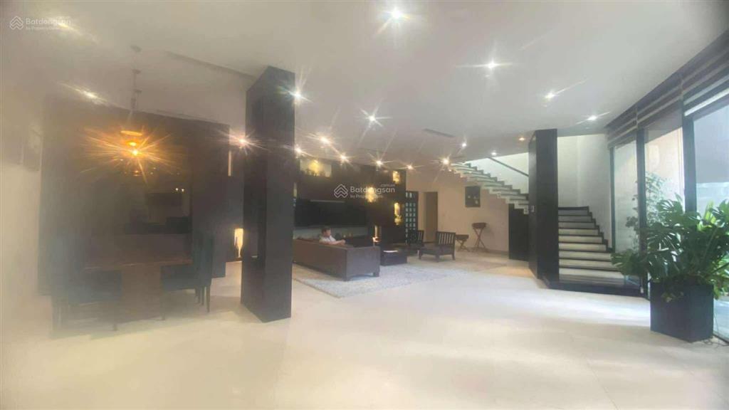 Bán siêu phẩm mặt tiền lê hồng phong  hải châu, diện tích 271m2