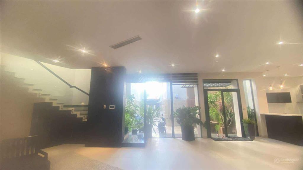 Bán siêu phẩm mặt tiền lê hồng phong  hải châu, diện tích 271m2
