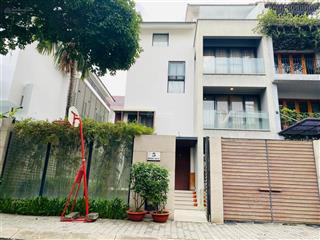 Cho thuê biệt thư phú mỹ vạn phát hưng .q7 , 5 phòng ngủ, 5wc