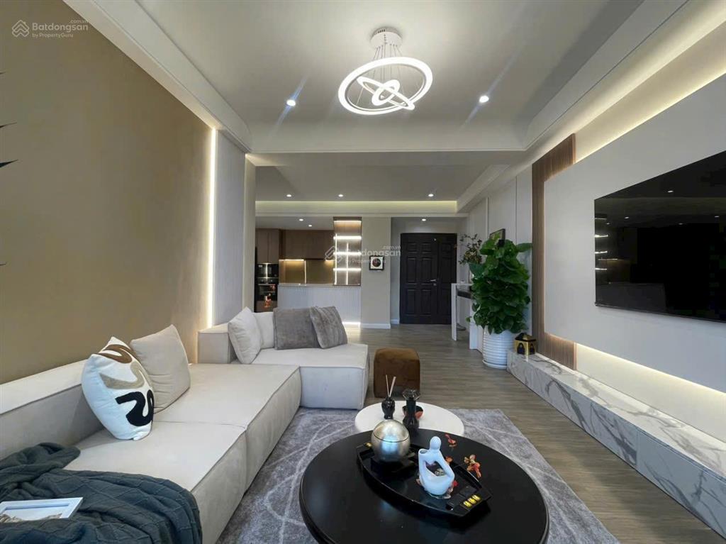 Cho thuê căn hộ cảnh viên 122m² 3pn, nhà đẹp 35tr/th