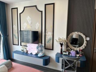 Vợ chồng trẻ cần bán căn 65m2 mét tầng trung tòa tonkin2 vinhomes smart city nhà đủ đồ 6.7 tỷ