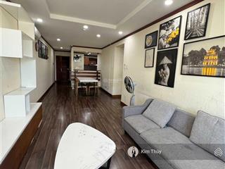 Cho thuê căn hộ 2pn, 94m2 tầng cao view hồ biển cực đẹp, full nt