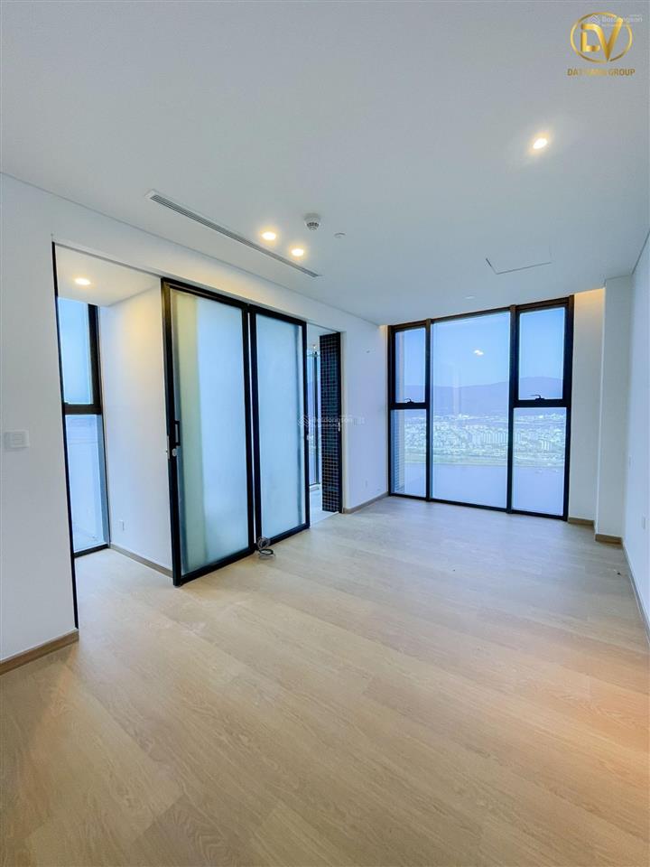 Duy nhất 1 căn 1pn căn số 03 view nhìn về sông hàn tầng trung bán  vị trí đắc địa, view xin sò