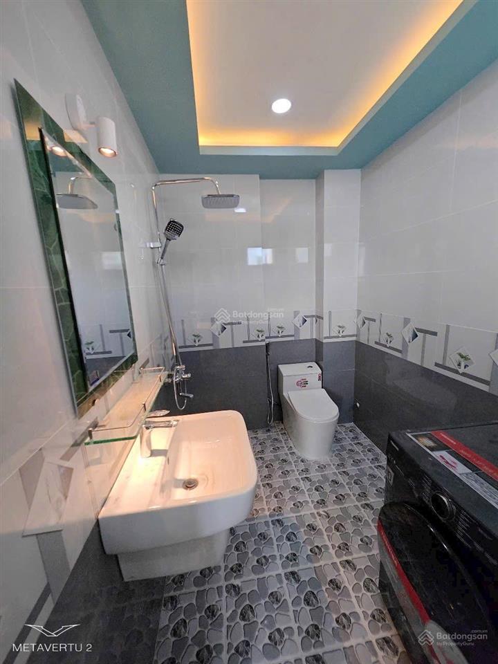 Bán nhà 2 tầng gần biển ngay trung tâm thành phố nha trang giá chỉ 2tỷ450