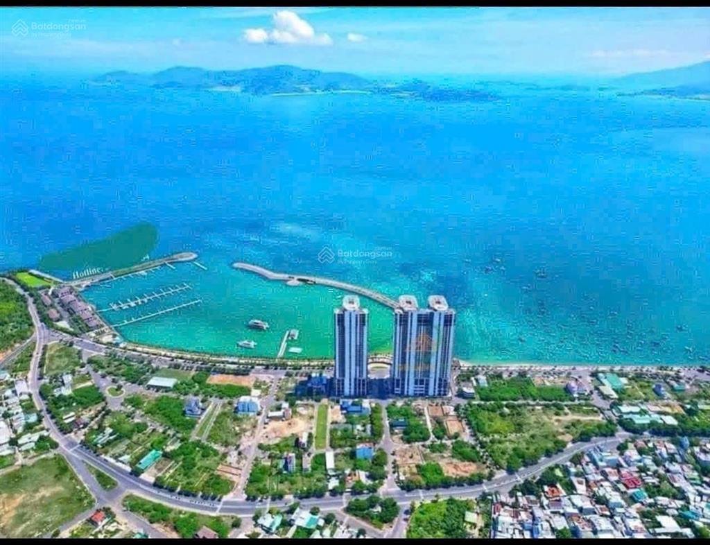 Lô đất đường phạm văn đồng vĩnh hoà nha trang. xây dựng được 16 tầng  giá 72 triệu/m2