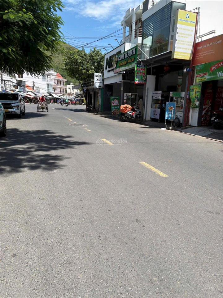 Lô đất đường dương hiến quyền, phường bắc nha trang  124,7m2 ngang 5m  giá 12,8 tỷ