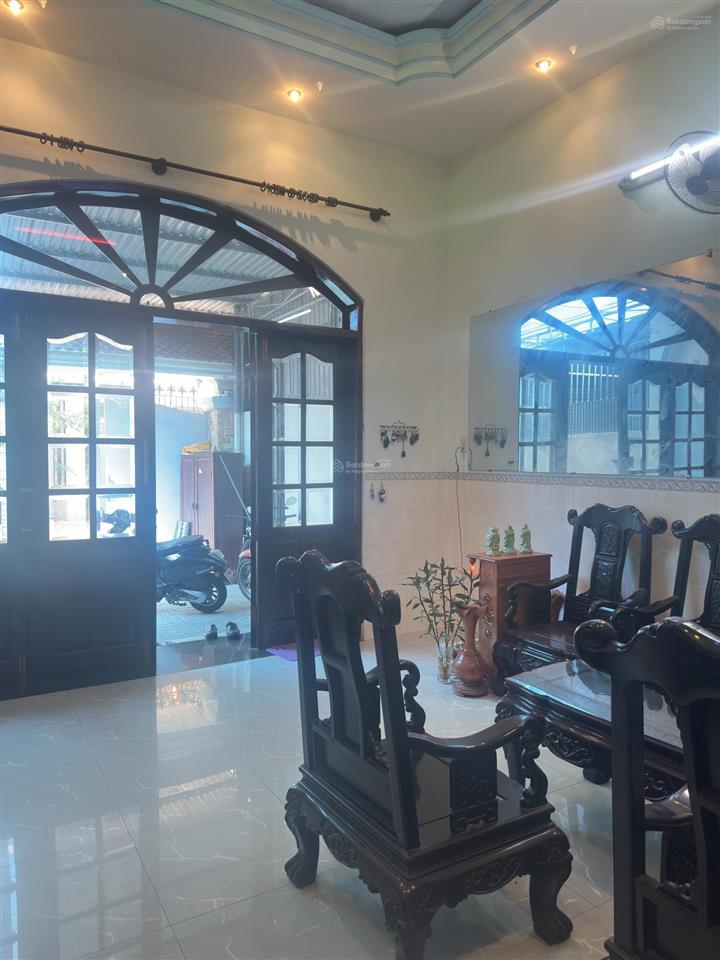 Nhà 2 tầng đường 10m, vĩnh hải, đối diện sos, cách 2/4 chỉ 30m  110m2 ngang 5m  giá 7,15 tỷ