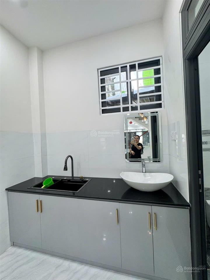 Bán nhà 3 tầng đẹp đường điện biên phủ, phường bắc nha trang  74m2 ngang 5m  giá 11,8 tỷ