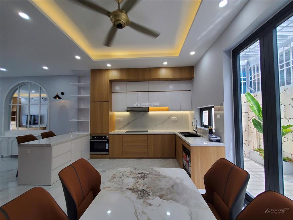 Bán nhà gói 8 the capella nha trang đầy đủ nội thất cao cấp gần hồ bơi giá 8.2 tỷ