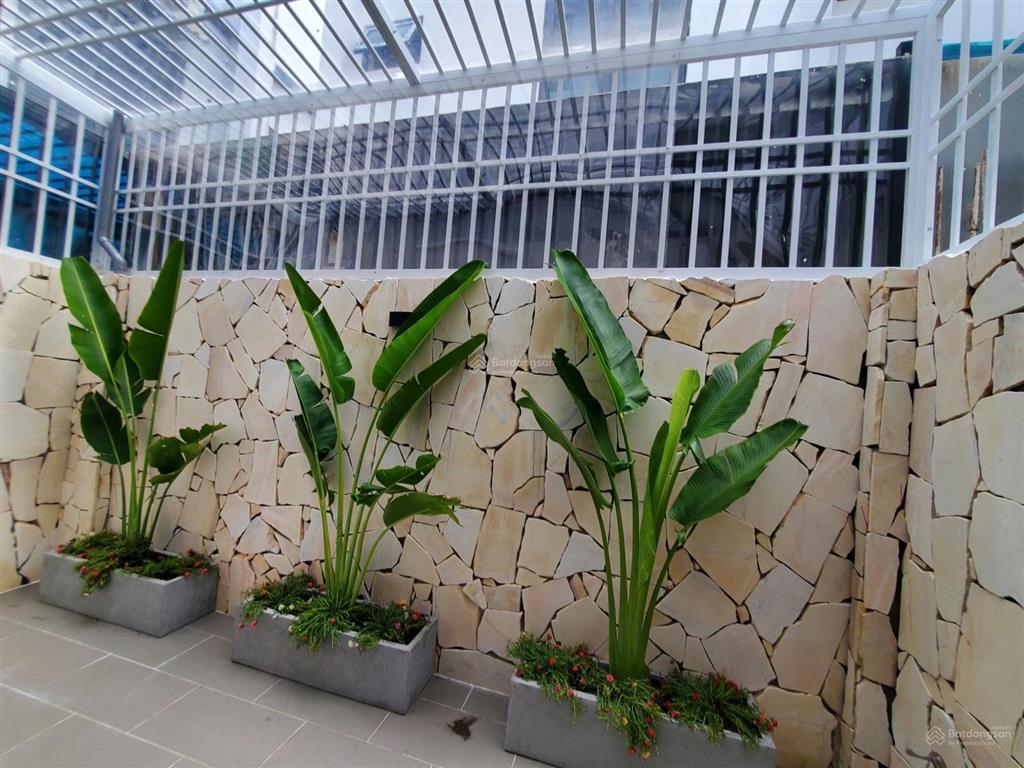 Bán nhà gói 8 the capella nha trang đầy đủ nội thất cao cấp gần hồ bơi giá 8.2 tỷ