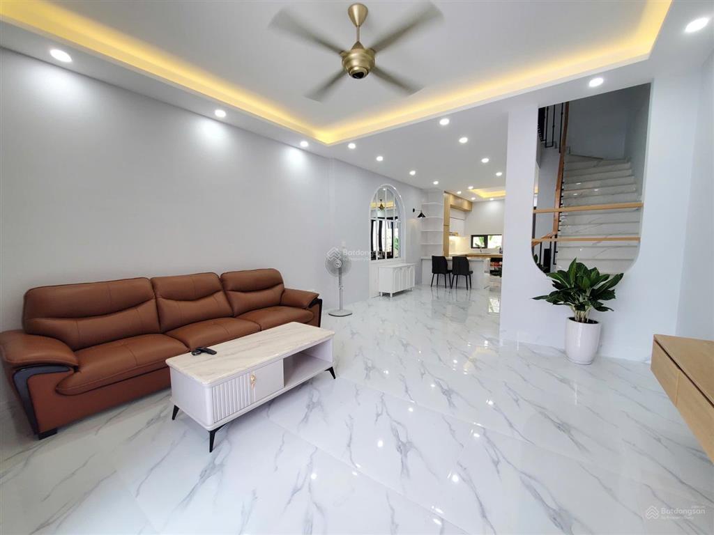 Bán nhà gói 8 the capella nha trang đầy đủ nội thất cao cấp gần hồ bơi giá 8.2 tỷ