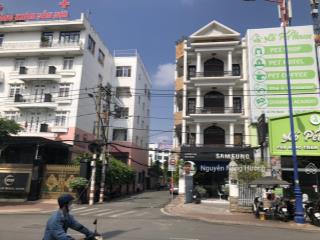 Nhà 3 tầng mặt tiền ngã tư thủ đức thuộc làng đại học bình thọ  ngang 7m x 17m vuông đẹp