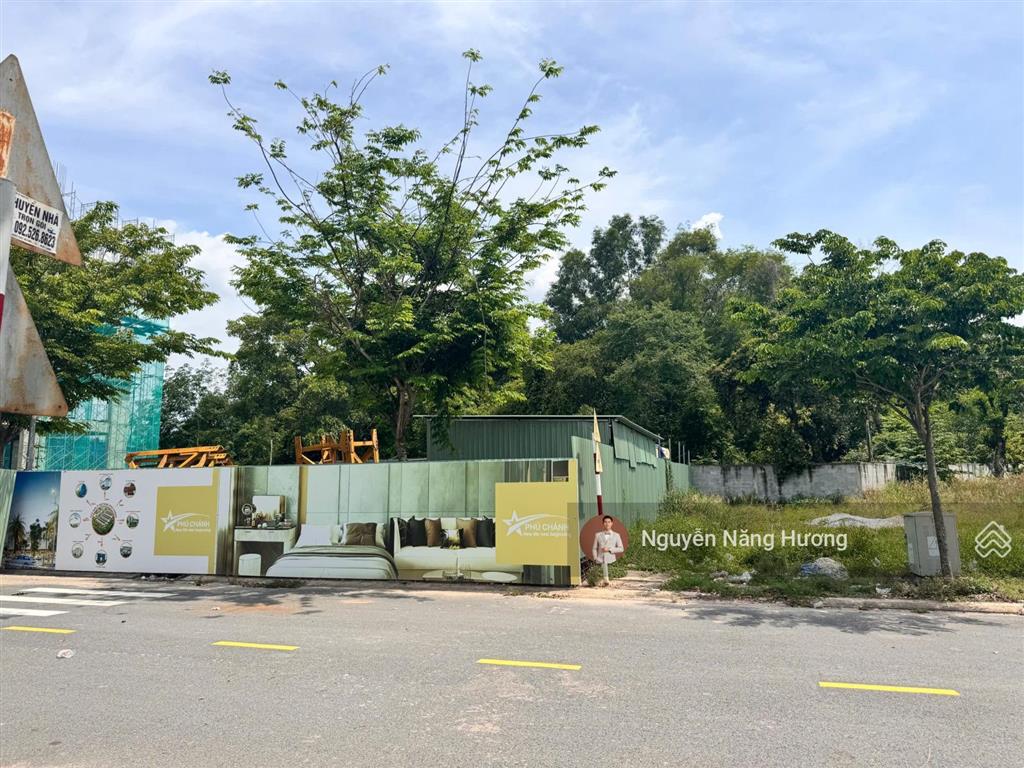 Bán lỗ 1.2 tỷ khu nhà ở vietsing phú chánh  dt 110m2 ngang 4.5 x 24.4m  block lk6 liền kề tttm