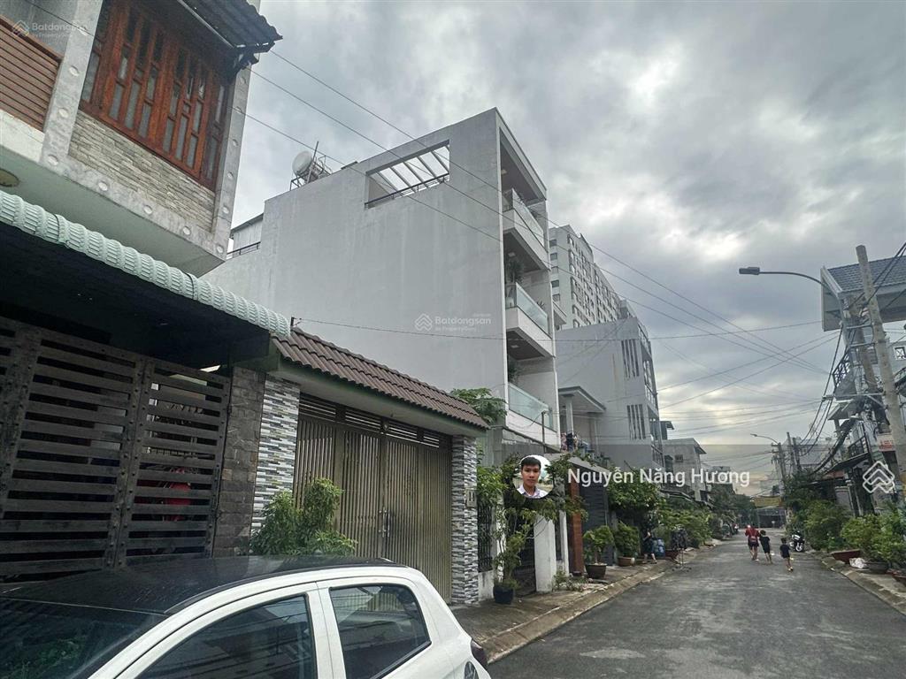 Nhà 2 tầng mặt tiền đường 13 ngay kha vạn cân  dt 104m2 (5.2 x 20m)  giá tốt đầu tư nhỉnh 8 tỷ