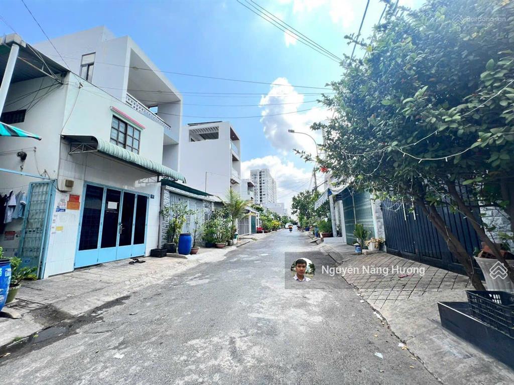 Nhà 2 tầng mặt tiền đường 13 ngay kha vạn cân  dt 104m2 (5.2 x 20m)  giá tốt đầu tư nhỉnh 8 tỷ