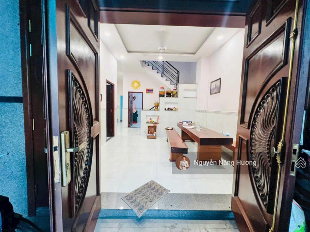 Nhà mặt tiền đường 6 linh tây  2 tầng đúc btct  dtsd 123m2 nội thất đầy đủ giá chỉ 7,8 tỷ