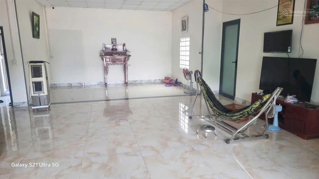 Bán gấp! 1.250m2 có sẵn xưởng, nhà sổ riêng, chỉ 2,2 tỷ