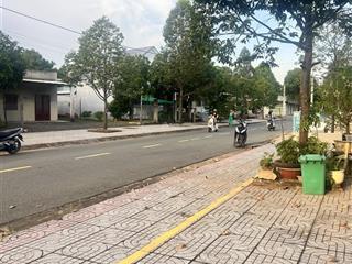 Cắt lỗ cực sâu  mặt tiền 18m  ngay kdc hắc dịch  sổ sẵn sang tên ngay