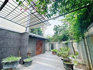 Chính chủ cần gửi bán biệt 310m lô góc đã hoàn thiện tại khu đô thị hoa phượng chỉ 100m ra trục c