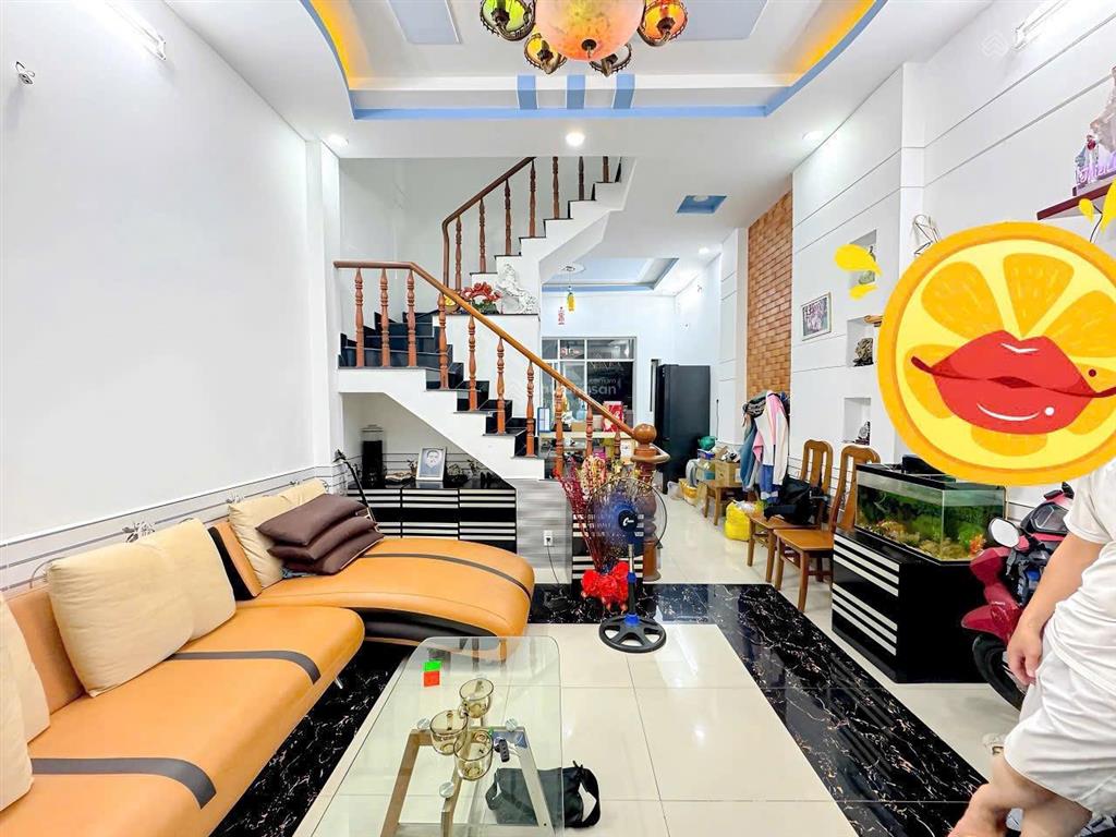 Nhà liền kề kdc phúc an, full nội thất xịn, dt 5x16m, giá bán 8 tỷ 990tr xem nhà alo em thúy