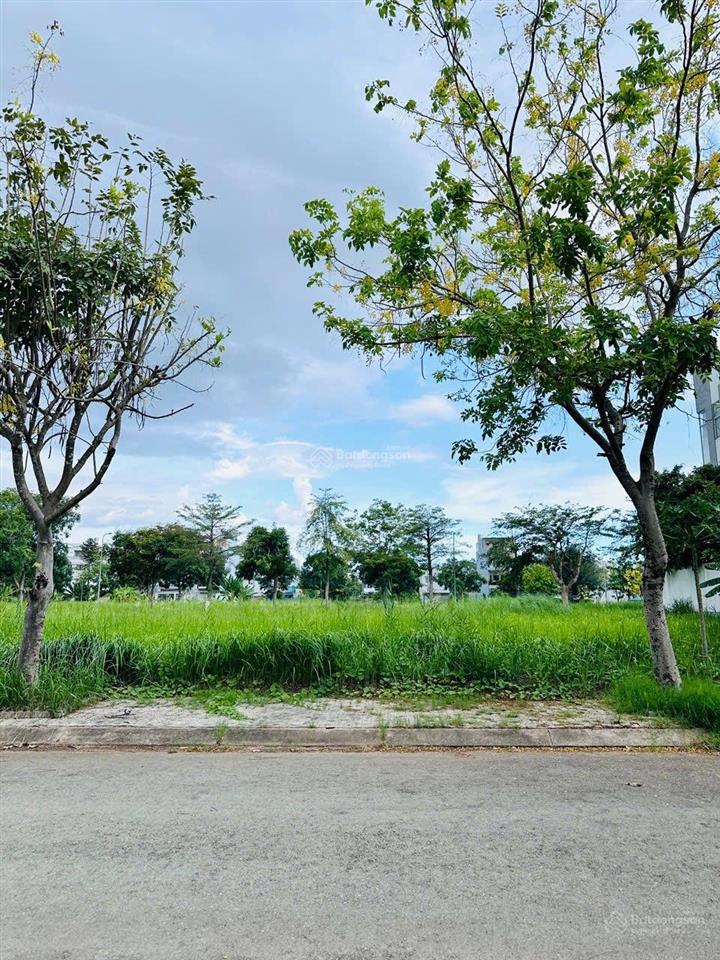 1 lô duy nhất tại kdc phú xuân  vạn phát hưng dt 126m2, giá 52tr/m2, có sổ đỏ cđt 0937 075 ***