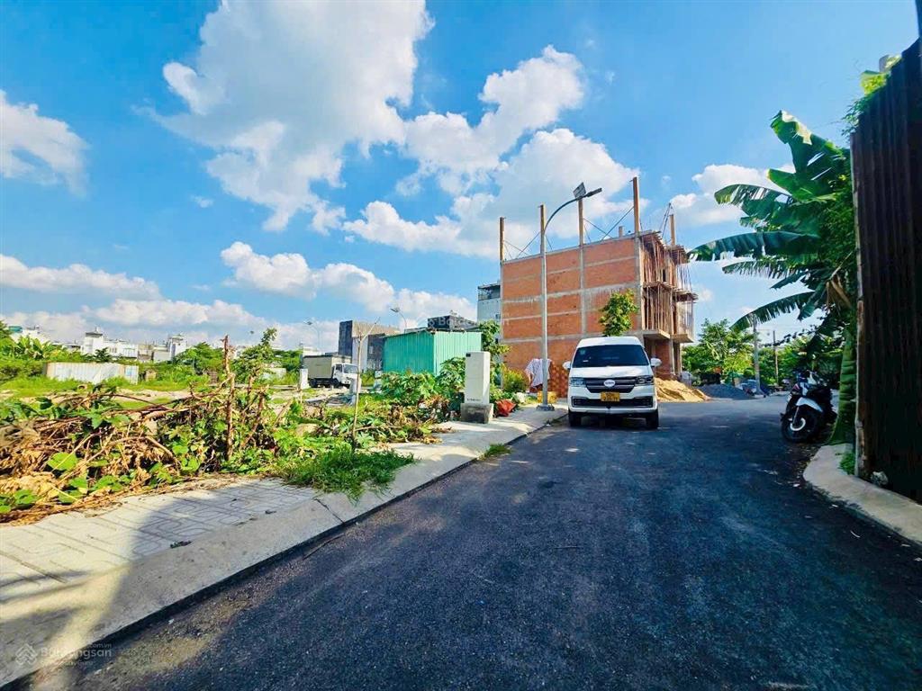 Bán lô đất khu dân cư sài gòn mới nhà bè, 4x18m, giá 5.1 tỷ, 0937 075 *** em thúy